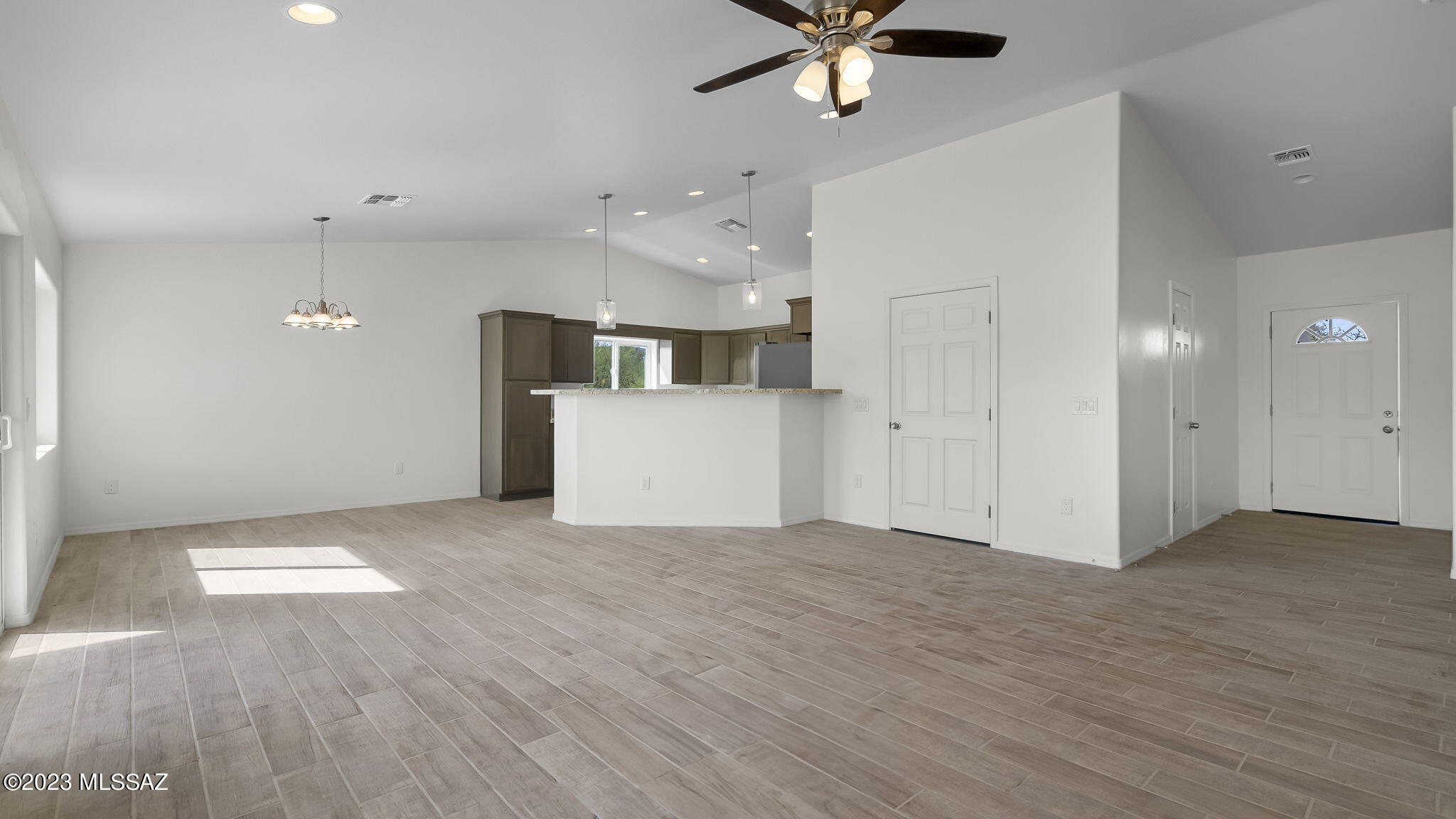 1709 Círculo Alameda Rio Rico, AZ 85648 - Photo 5 of 24