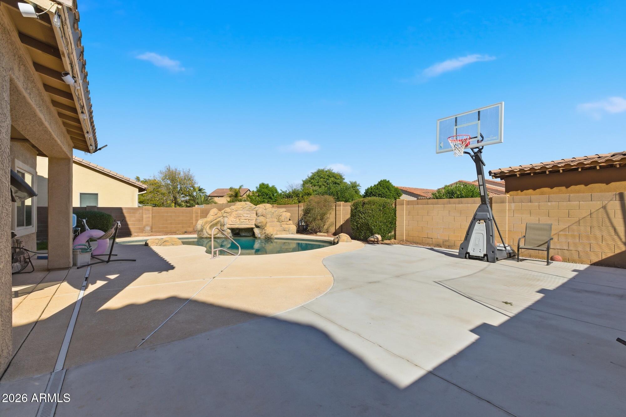 3605 South Danielson Way Chandler, AZ 85286 - Photo 16 of 21 3605_028