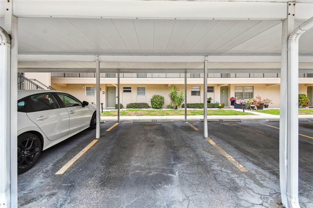 9945 47th Avenue North, Unit 208 St. Petersburg, FL 33708 - Photo 28 of 38 a view of parking