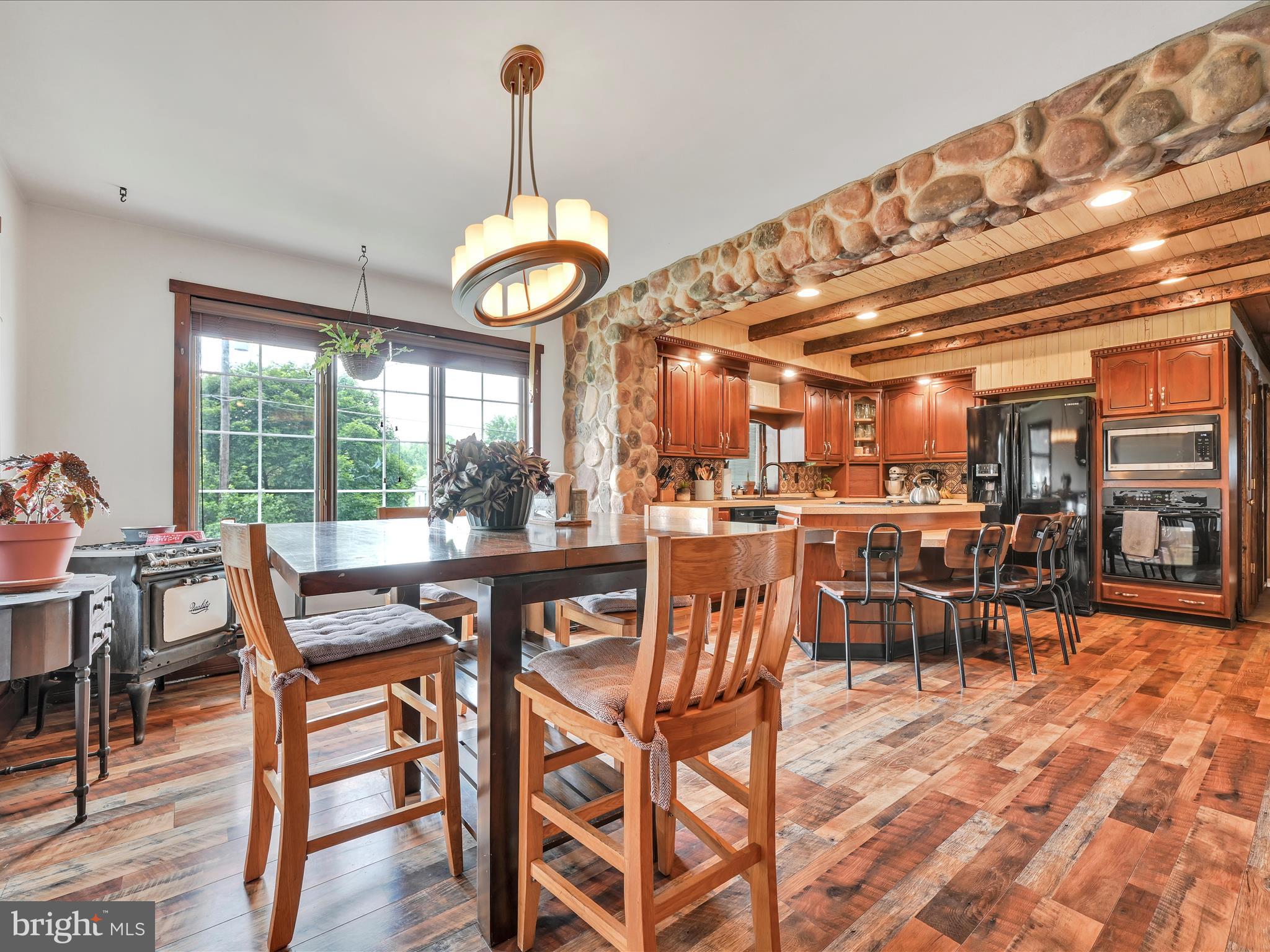 149 Rock Road Pine Grove, PA 17963 - Photo 15 of 37 dining