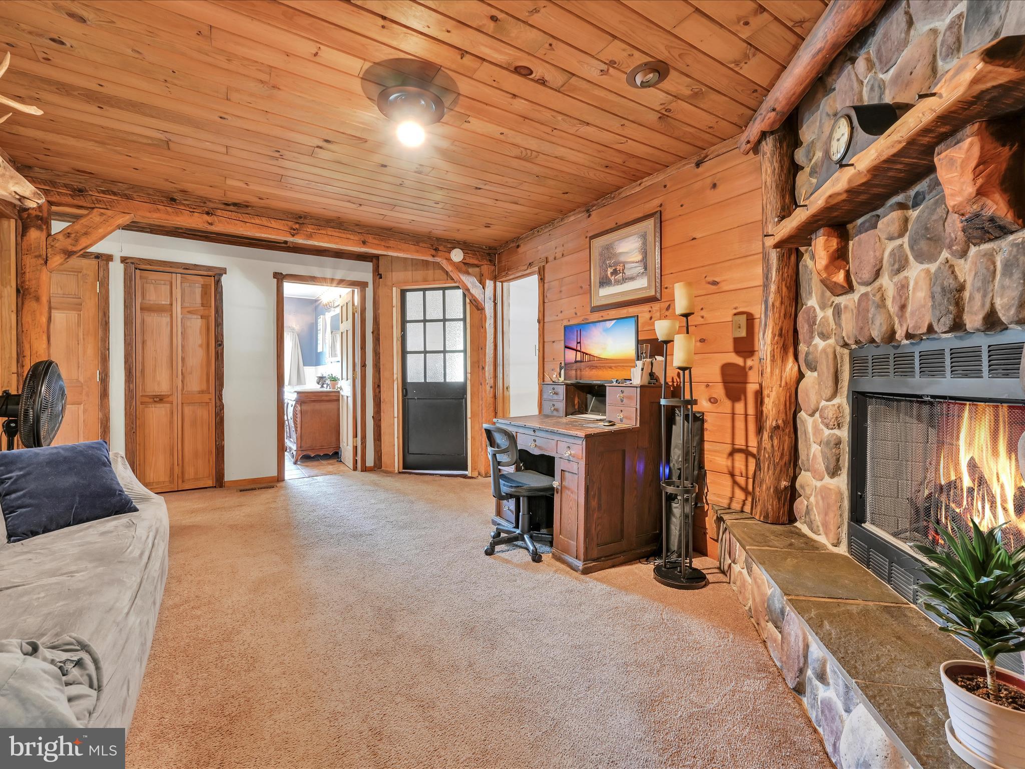 149 Rock Road Pine Grove, PA 17963 - Photo 17 of 37 family room