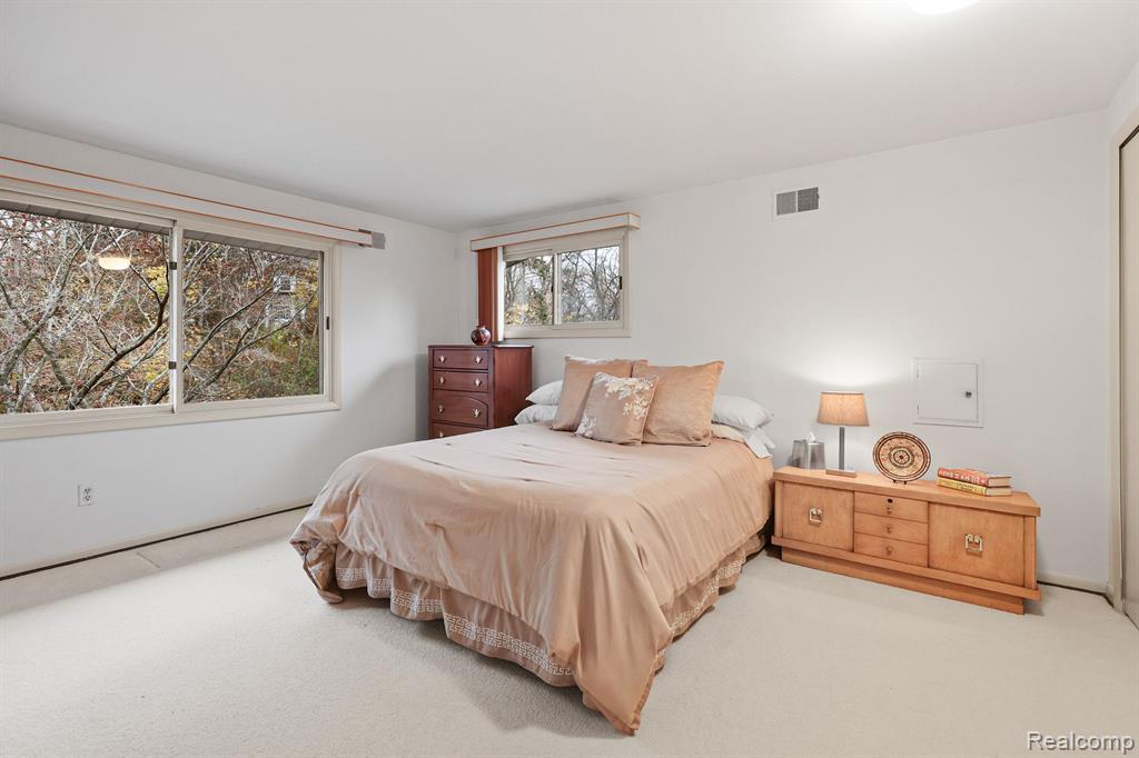 21501 West 13 Mile Road Beverly Hills, MI 48025 - Photo 29 of 44