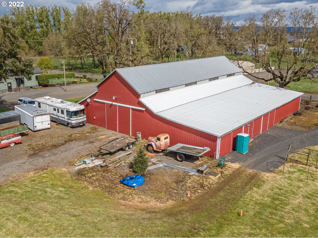 9494 Broadacres Road Northeast Hubbard, OR 97032 - Photo 19 of 32 Barn