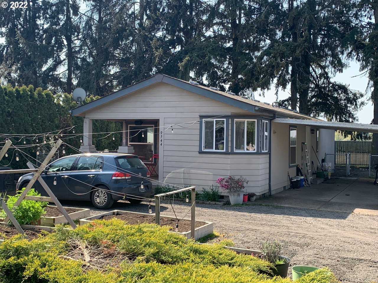 9494 Broadacres Road Northeast Hubbard, OR 97032 - Photo 25 of 32 Additional Dwelling Unit