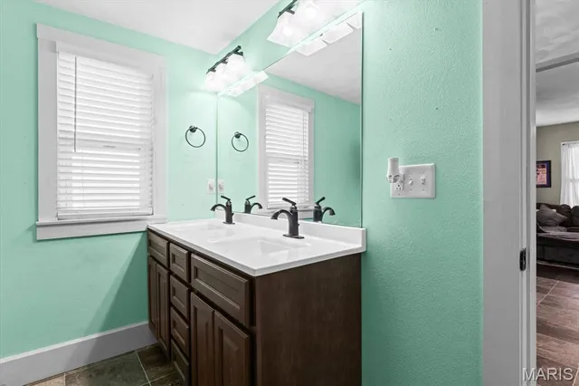 $215,000 | 420 South Walnut Street, Trenton, IL 62293