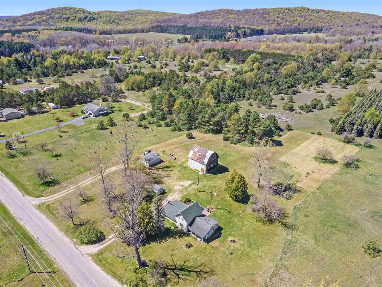 15338 King Road Thompsonville, MI 49683 - Photo 2 of 51 1887383-1.JPG