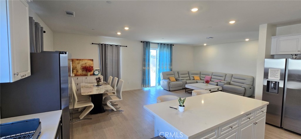 19427 Seeding Palace Circle Riverside, CA 92507 - Photo 9 of 69