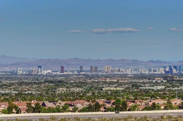 $2,750 | 1420 Song Lark Lane, Las Vegas, NV 89138