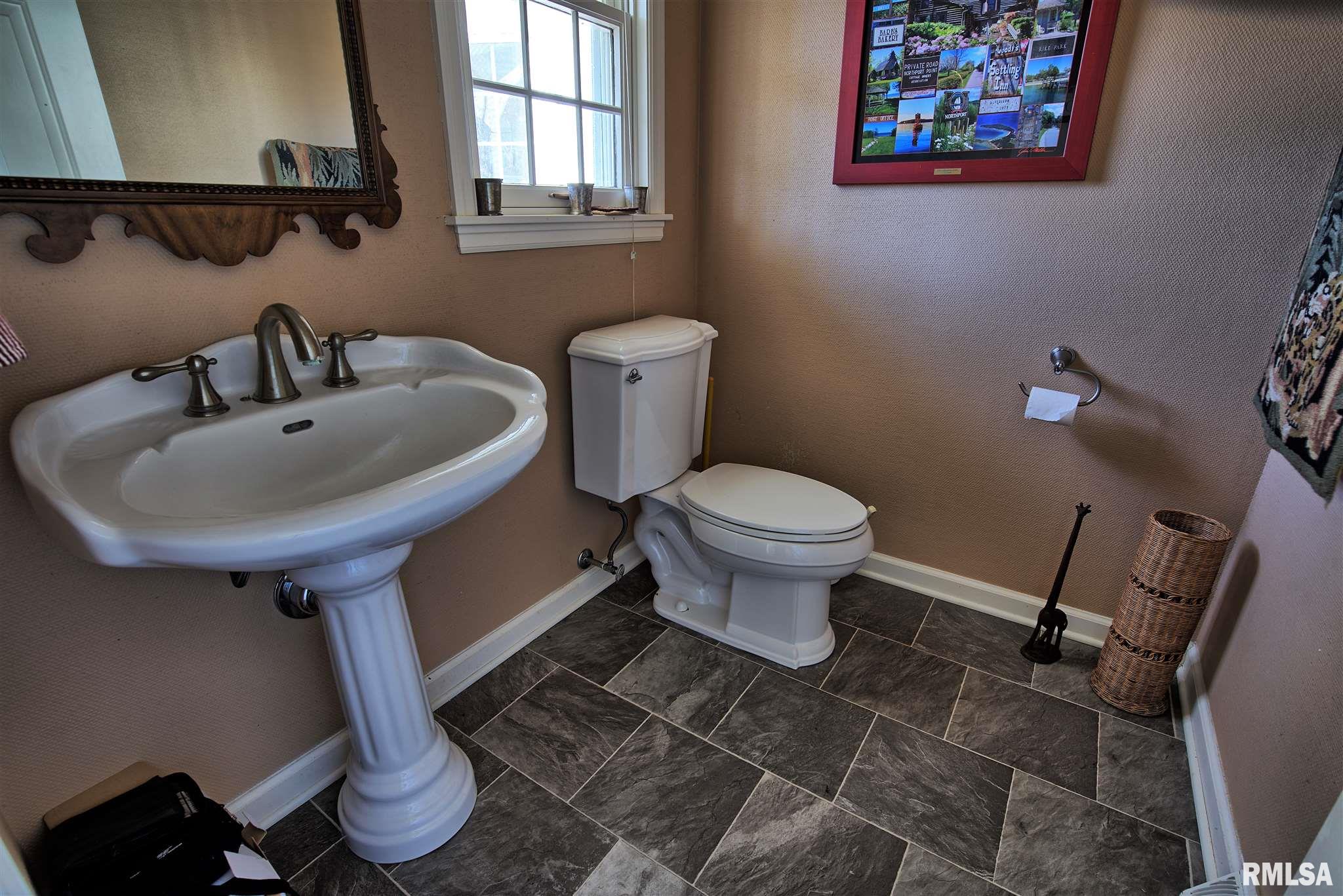 5204 North Kickapoo-Edwards Road Edwards, IL 61528 - Photo 24 of 46 Gallery Image 24
