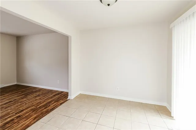 $2,230 | 6924 Northwest Pleasant View Court, Kansas City, MO 64152