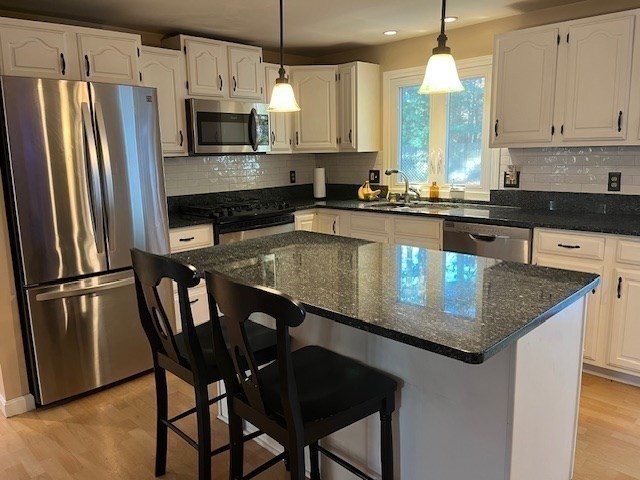 220 Erin Road Taunton, MA 02718 - Photo 10 of 42