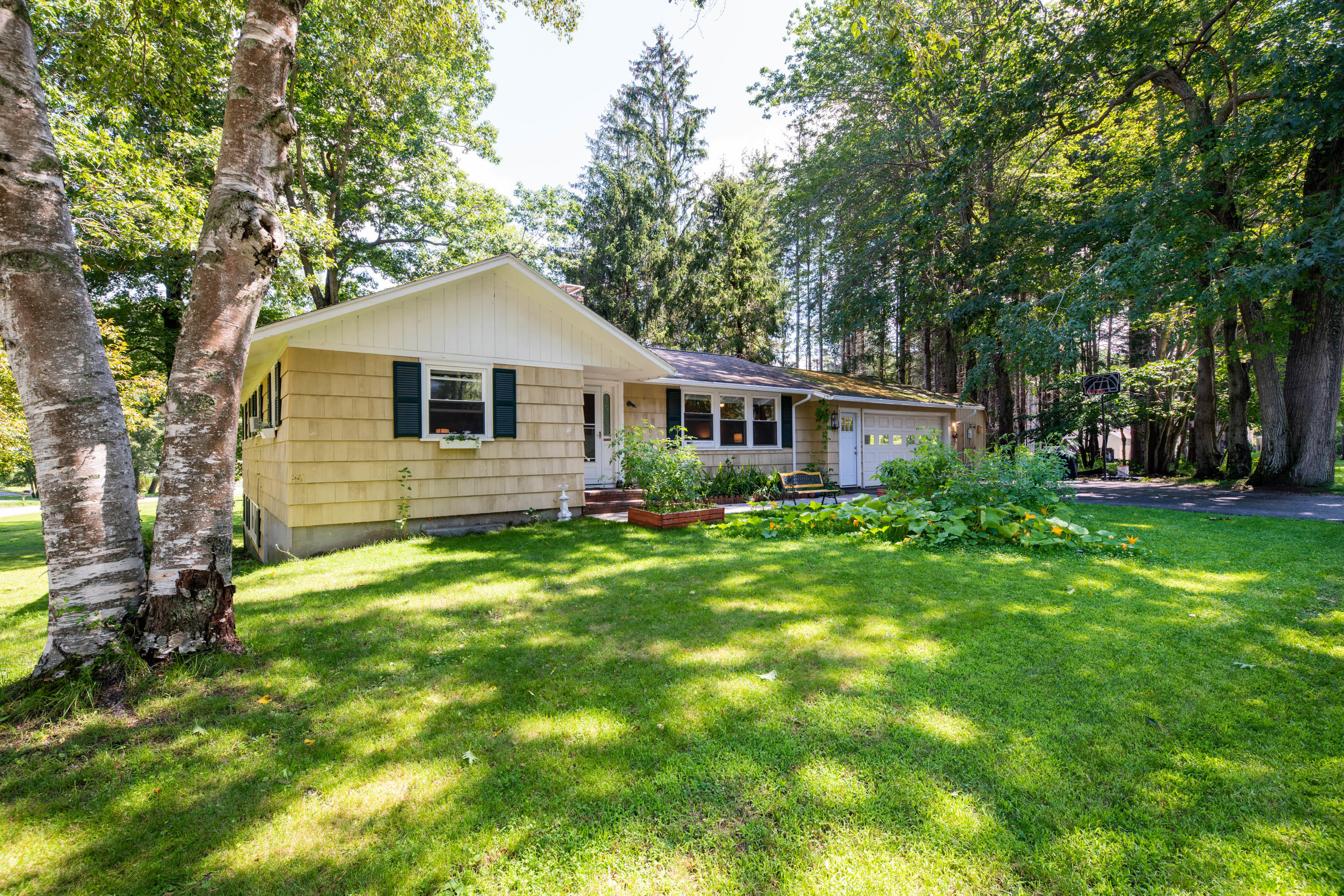 10 Dawe Road Cape Elizabeth, ME 04107 - Photo 2 of 41 10 Dawe St.-15
