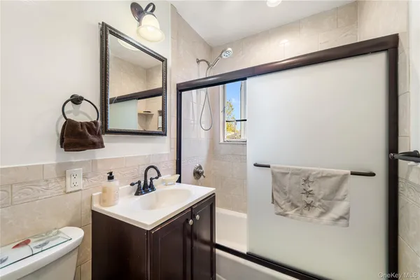 $359,999 | 224-23 Manor Road, Unit B250 | Bellerose