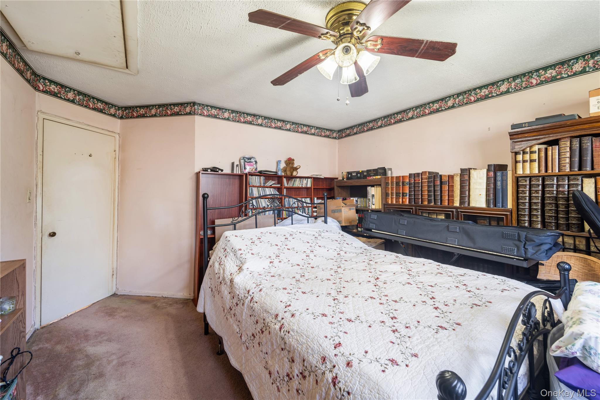 224-23 Manor Road, Unit B250 Queens, NY 11427 - Photo 14 of 15