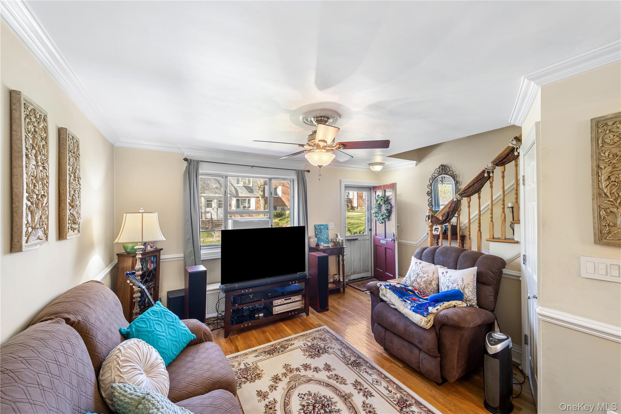 224-23 Manor Road, Unit B250 Queens, NY 11427 - Photo 2 of 15