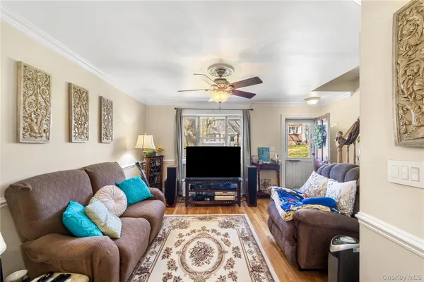 $359,999 | 224-23 Manor Road, Unit B250 | Bellerose