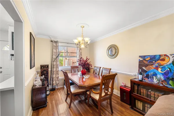 $359,999 | 224-23 Manor Road, Unit B250 | Bellerose