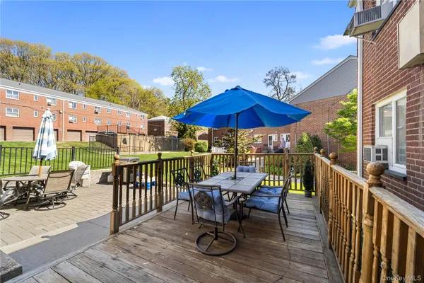 $359,999 | 224-23 Manor Road, Unit B250 | Bellerose