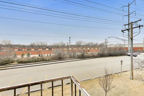 $375,000 | 308 North Happ Road, Unit 201, Northfield, IL 60093