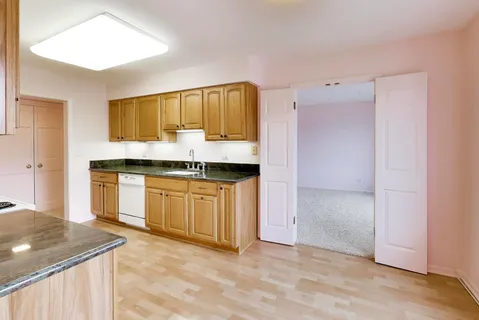 $375,000 | 308 North Happ Road, Unit 201, Northfield, IL 60093