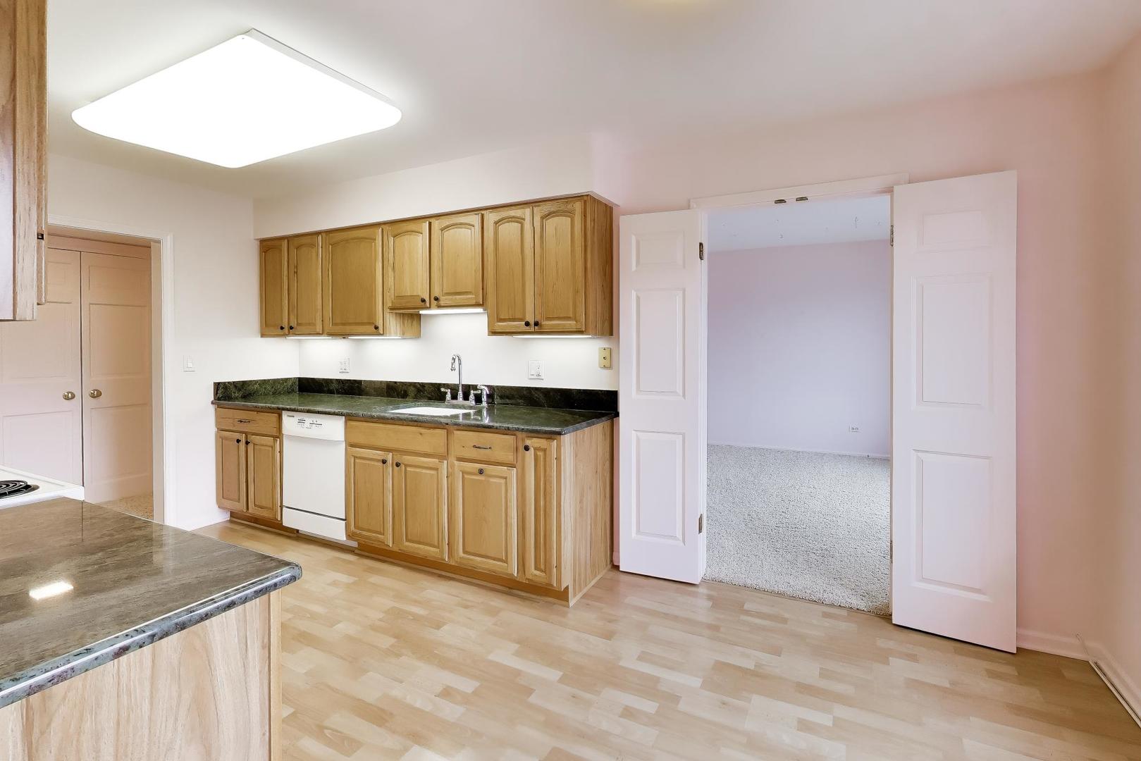 308 North Happ Road, Unit 201 Northfield, IL 60093 - Photo 19 of 45