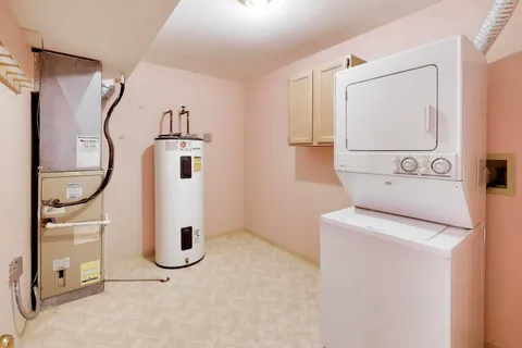 $375,000 | 308 North Happ Road, Unit 201, Northfield, IL 60093