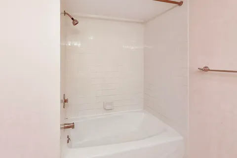 $375,000 | 308 North Happ Road, Unit 201, Northfield, IL 60093