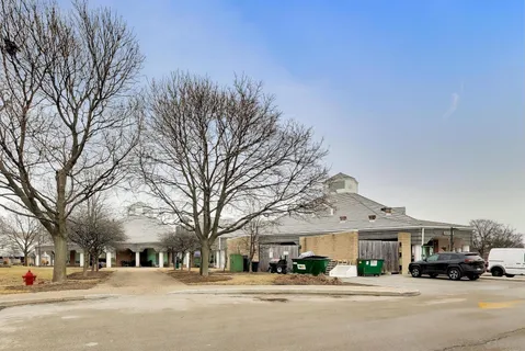 $375,000 | 308 North Happ Road, Unit 201, Northfield, IL 60093