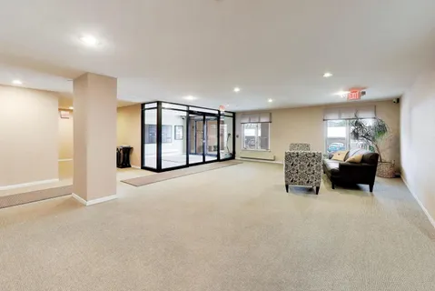 $375,000 | 308 North Happ Road, Unit 201, Northfield, IL 60093