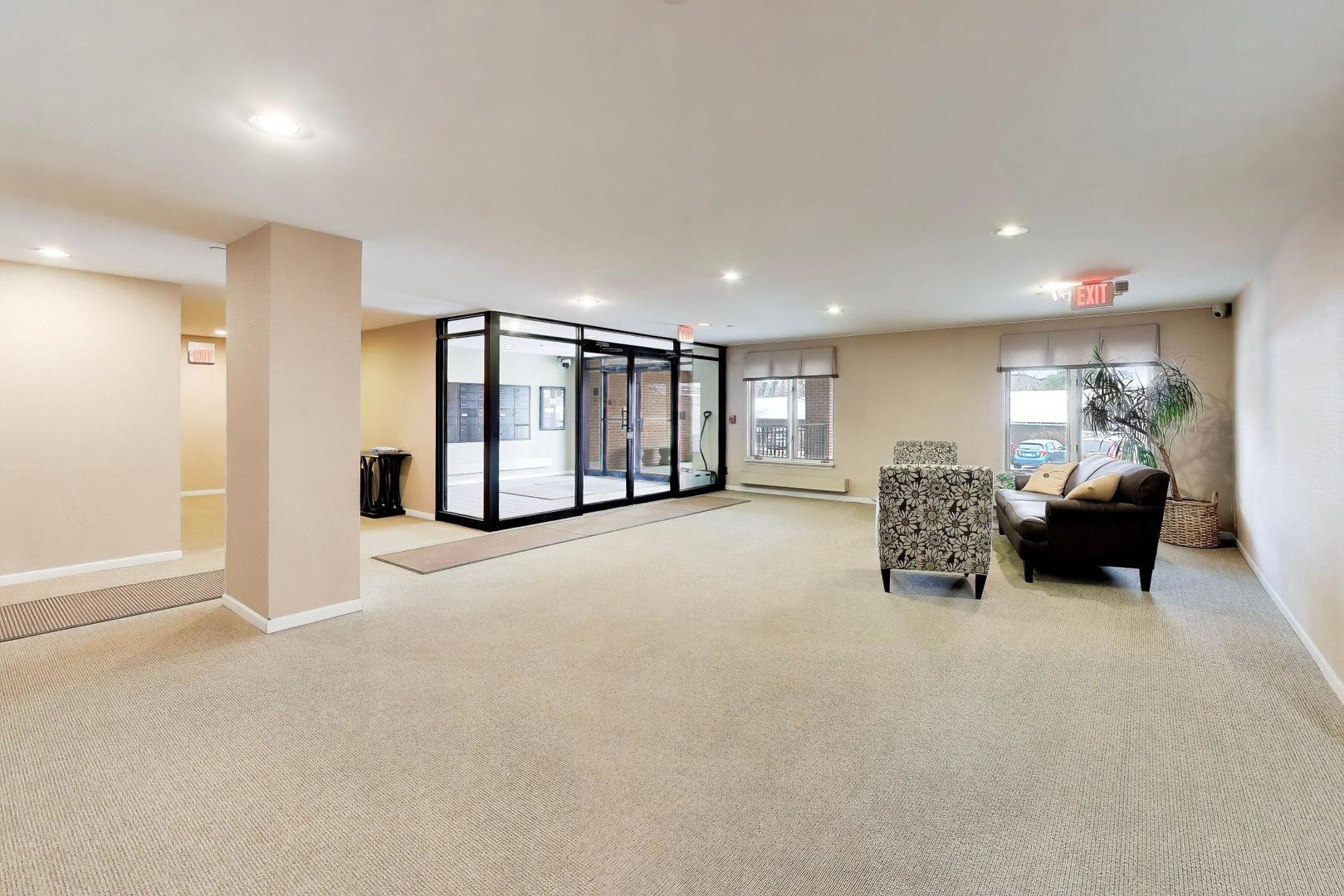 308 North Happ Road, Unit 201 Northfield, IL 60093 - Photo 6 of 45