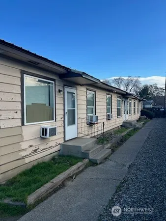 $365,000 | 705 North 1st Street, Yakima, WA 98901