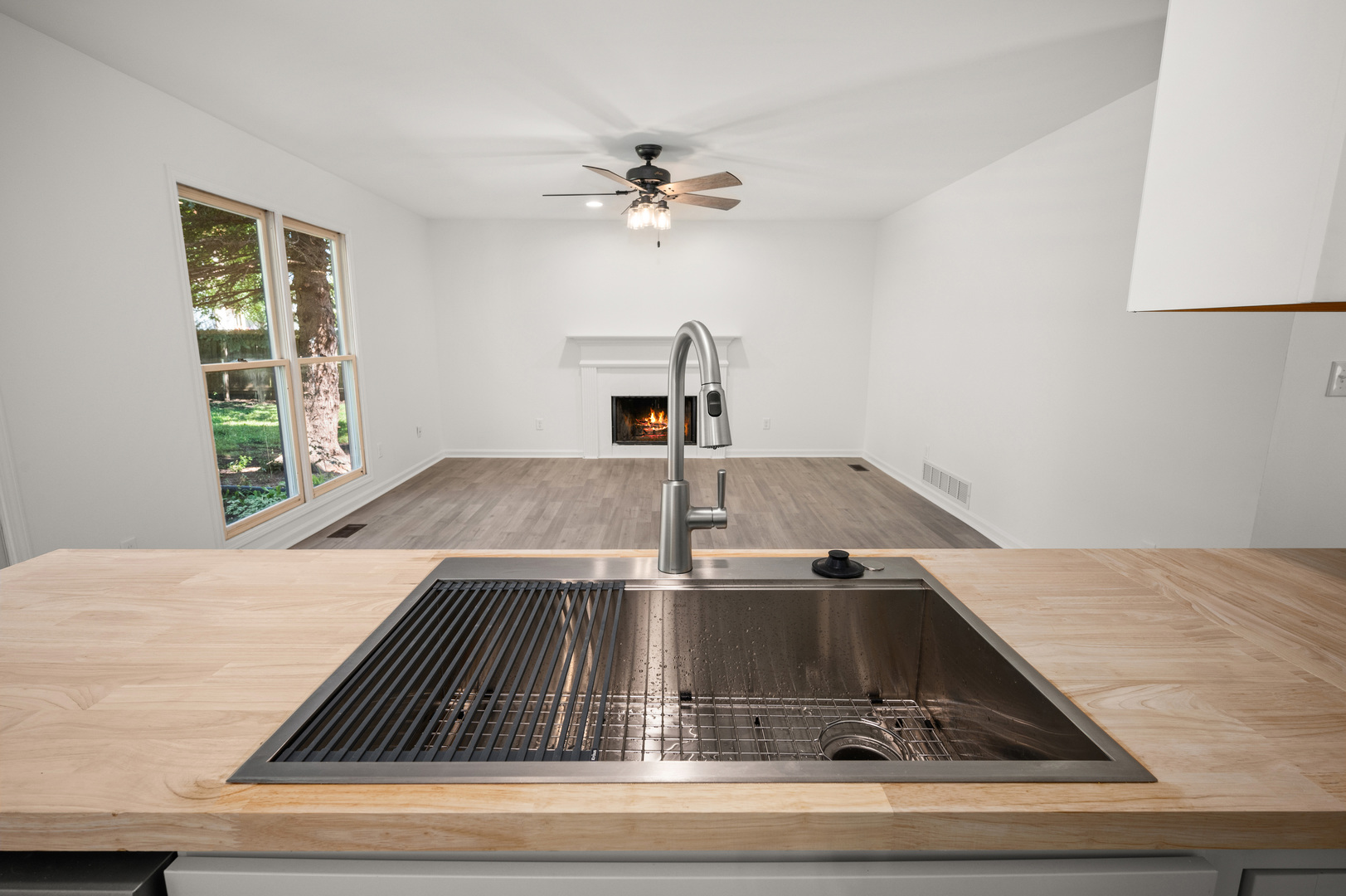 649 Fox Hollow Court DeKalb, IL 60115 - Photo 17 of 38