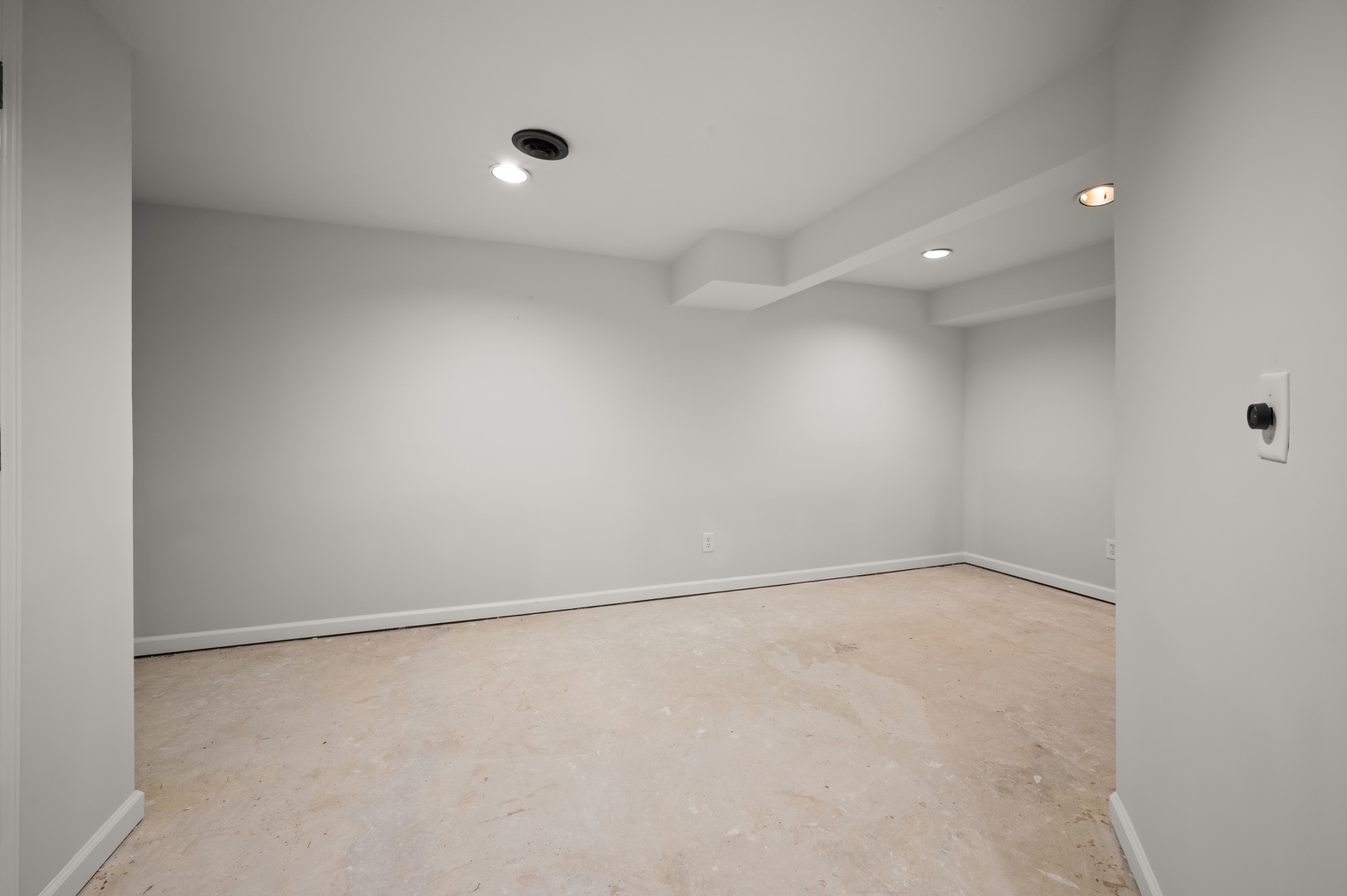 649 Fox Hollow Court DeKalb, IL 60115 - Photo 30 of 38 a view of an empty room