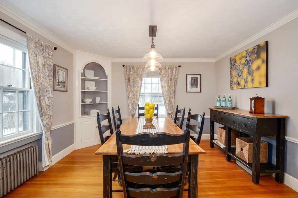 36 Clinton Road Melrose, MA 02176 - Photo 6 of 27 Gallery Image 6