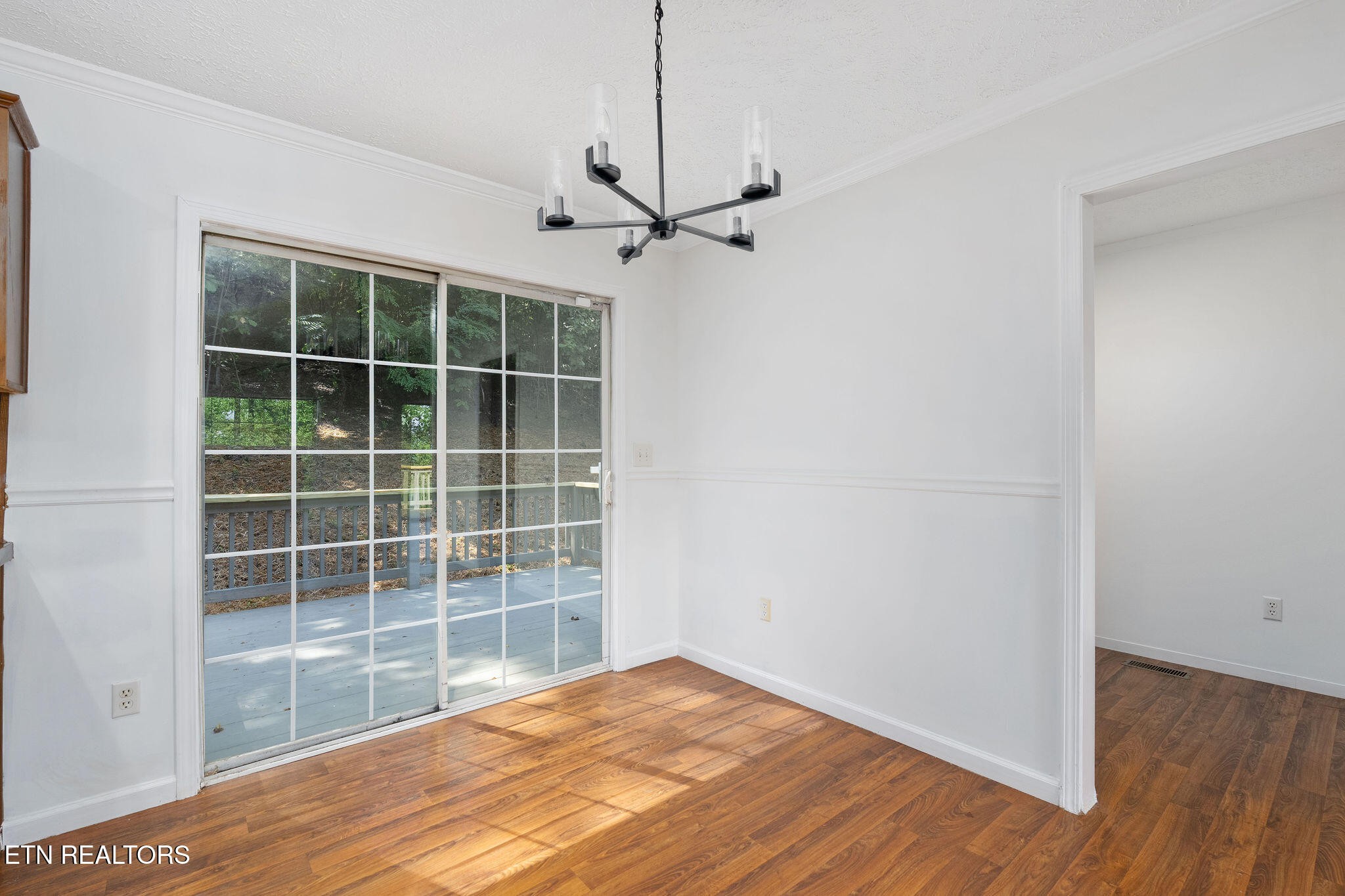 1249 Ridgecrest Avenue Kingsport, TN 37665 - Photo 11 of 50 Gallery Image 11