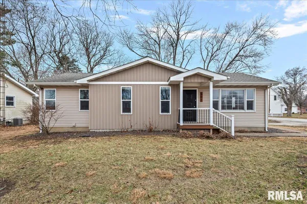 $229,000 | 501 Sattley Street, Rochester, IL 62563