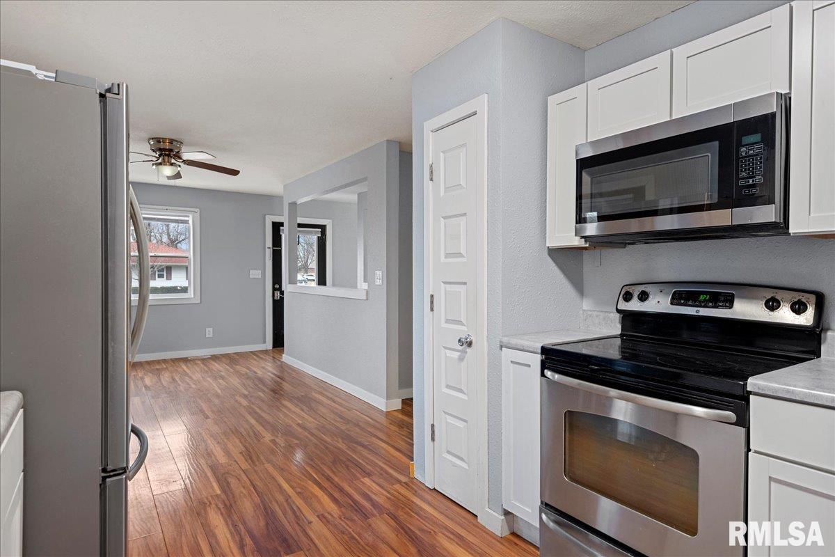 501 Sattley Street Rochester, IL 62563 - Photo 13 of 34