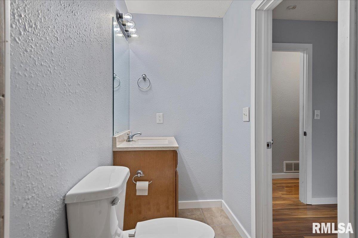 501 Sattley Street Rochester, IL 62563 - Photo 16 of 34