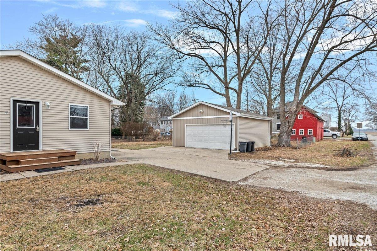 501 Sattley Street Rochester, IL 62563 - Photo 28 of 34