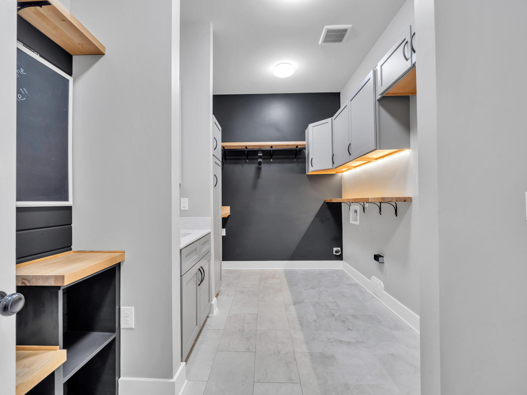 1160 Deer Moss Loop Niceville, FL 32578 - Photo 34 of 60 a view of a hallway with seating area