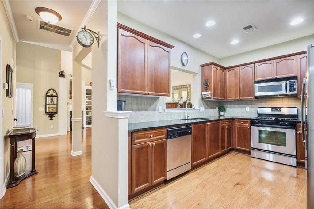 3235 Abbott Drive Southwest Powder Springs, GA 30127 - Photo 13 of 29