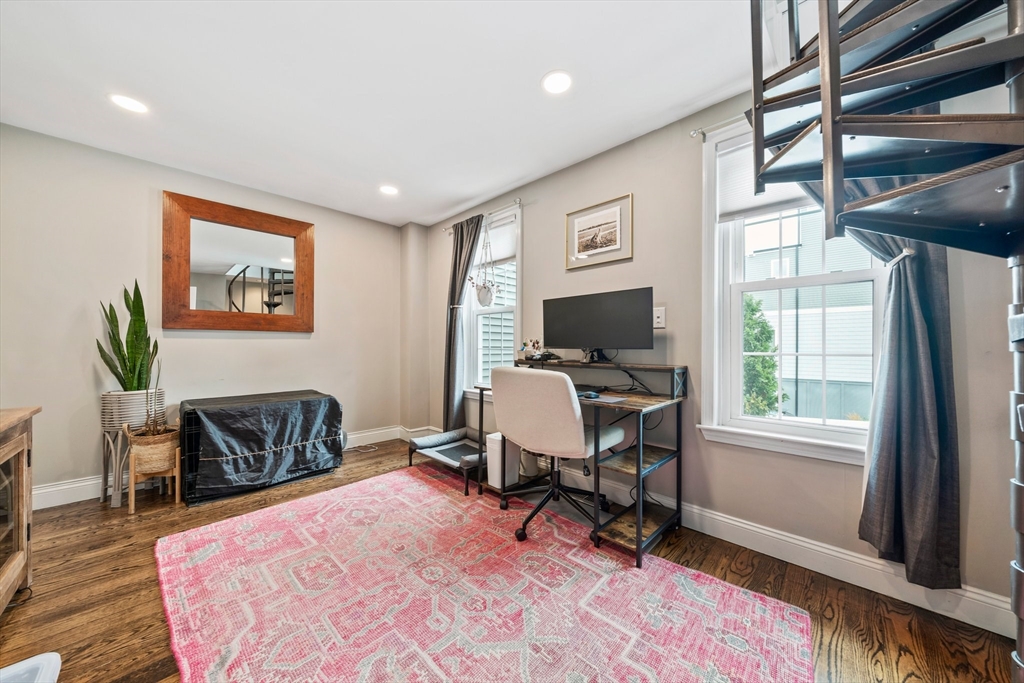 15 Wenlock Road, Unit 15 Boston, MA 02122 - Photo 14 of 25 Gallery Image 14