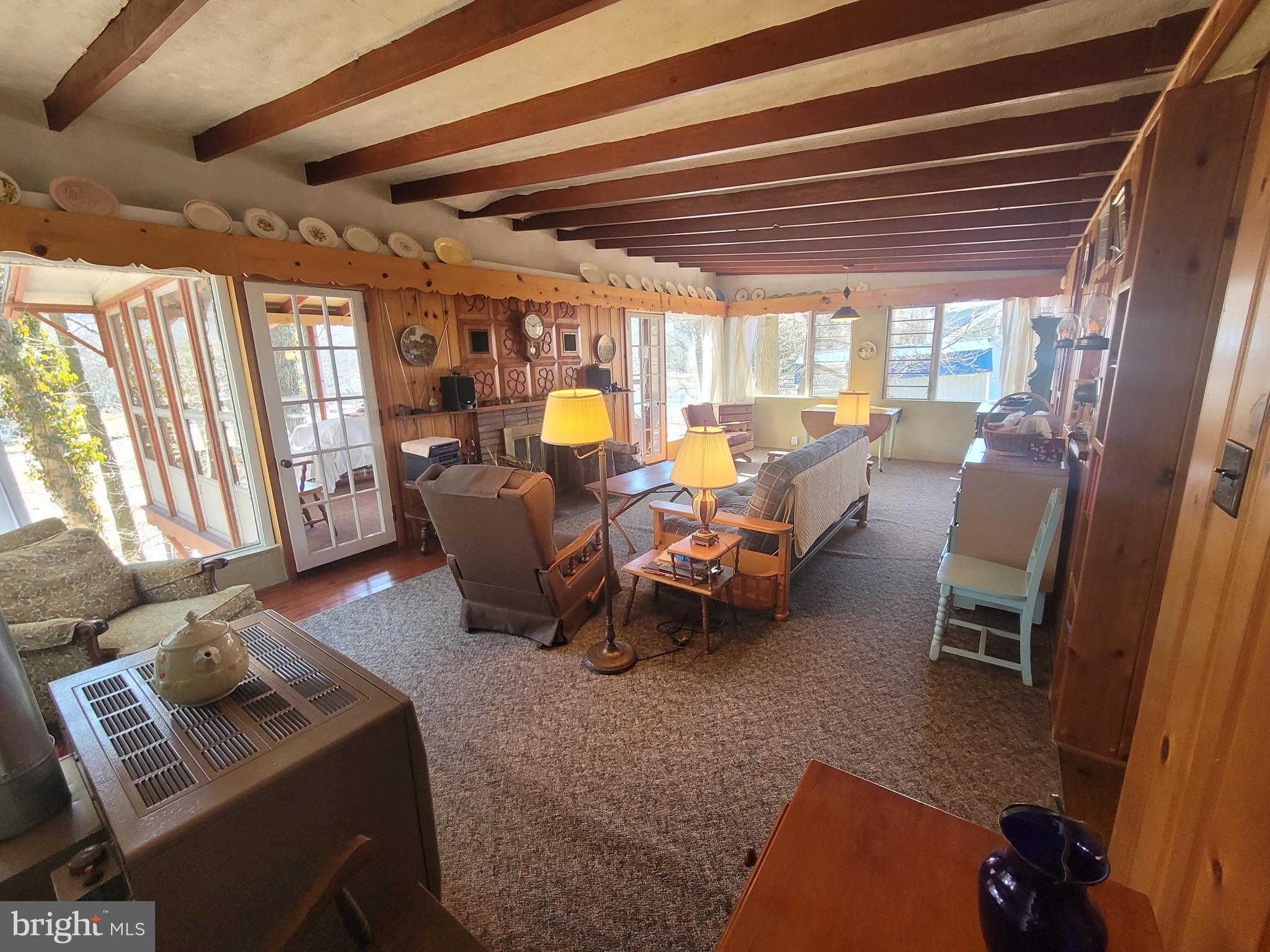 320 Beurys Road Ashland, PA 17921 - Photo 5 of 25 living room
