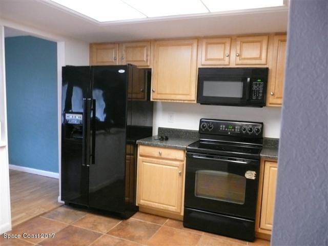 3213 Murrell Road, Unit 106 Rockledge, FL 32955 - Photo 3 of 14 KITCHEN