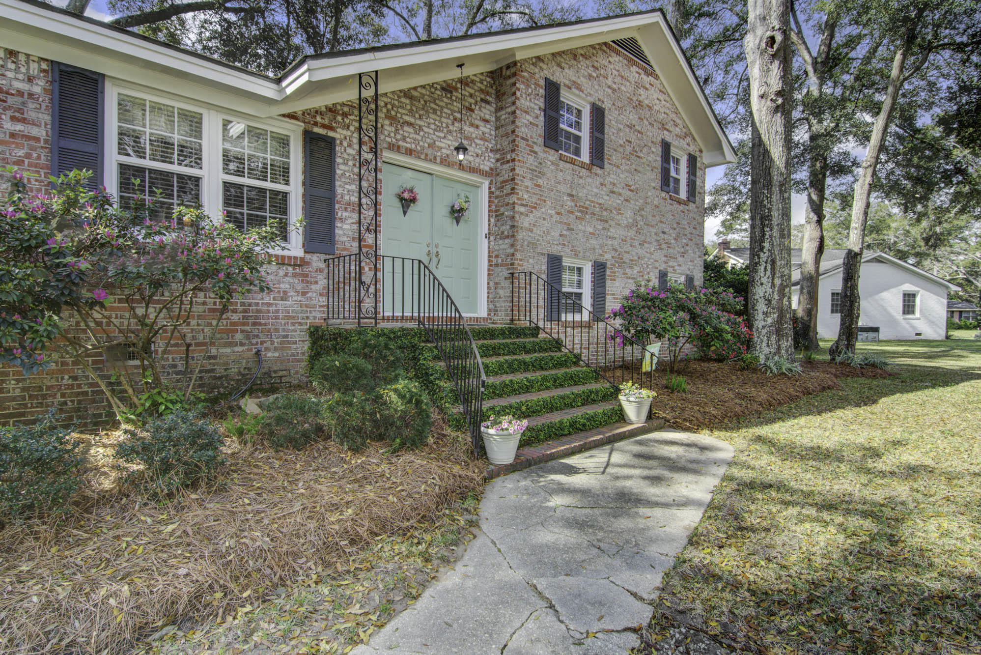 663 Harbor View Road Charleston, SC 29412 - Photo 1 of 23 6