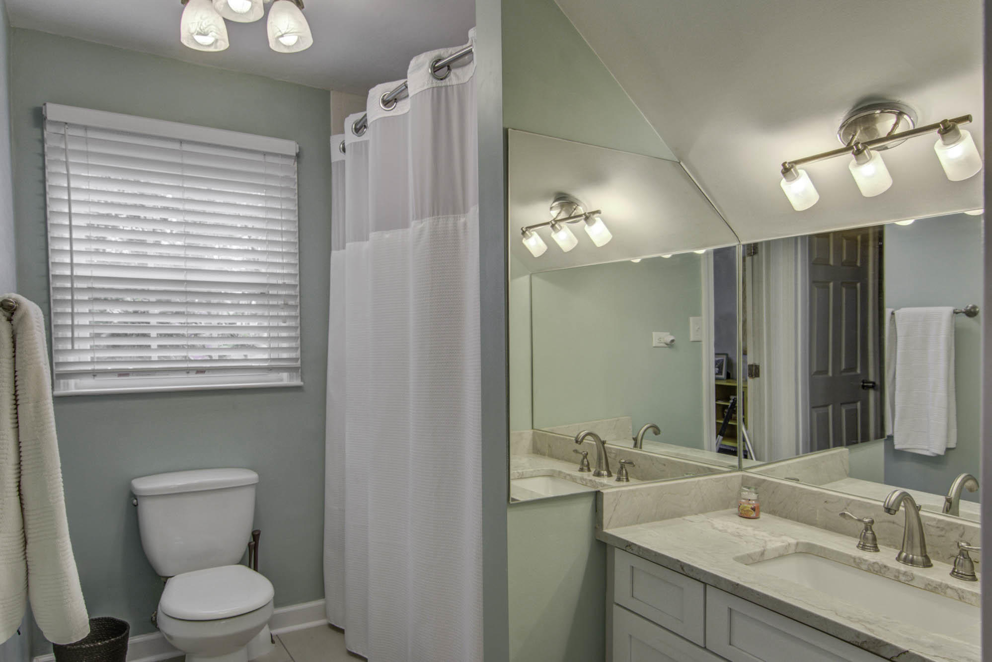 663 Harbor View Road Charleston, SC 29412 - Photo 12 of 23 17
