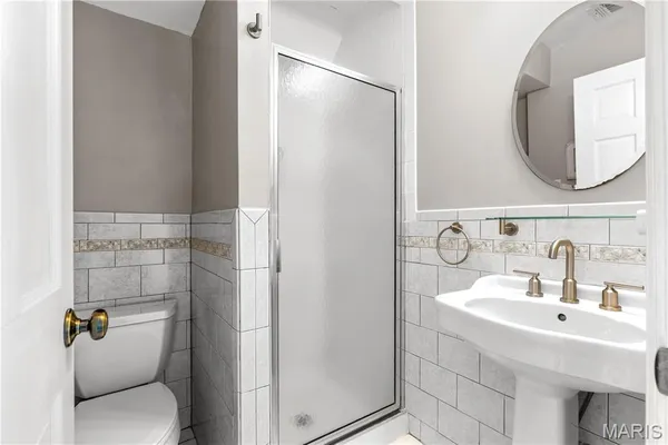 $749,500 | 9244 Old Bonhomme Road, Olivette, MO 63132