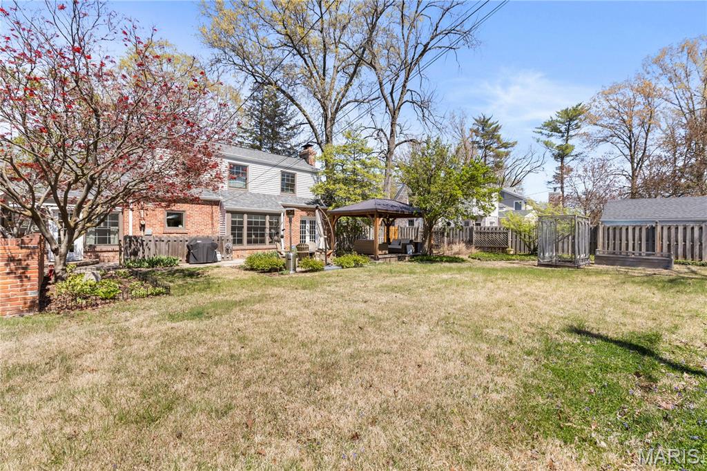 9244 Old Bonhomme Road Olivette, MO 63132 - Photo 32 of 33