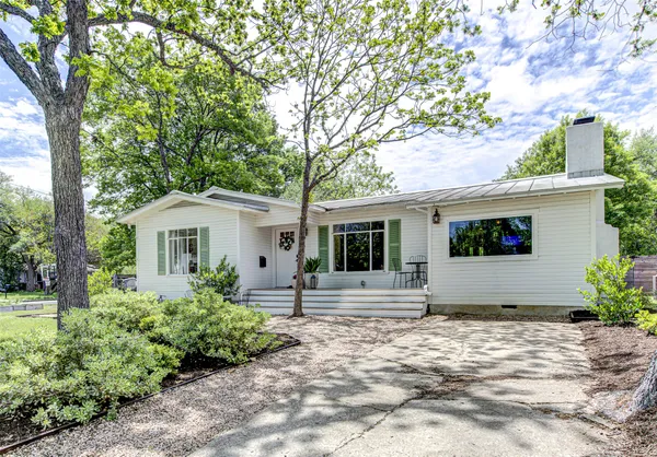 $875,000 | 2601 Geraghty Avenue, Austin, TX 78757