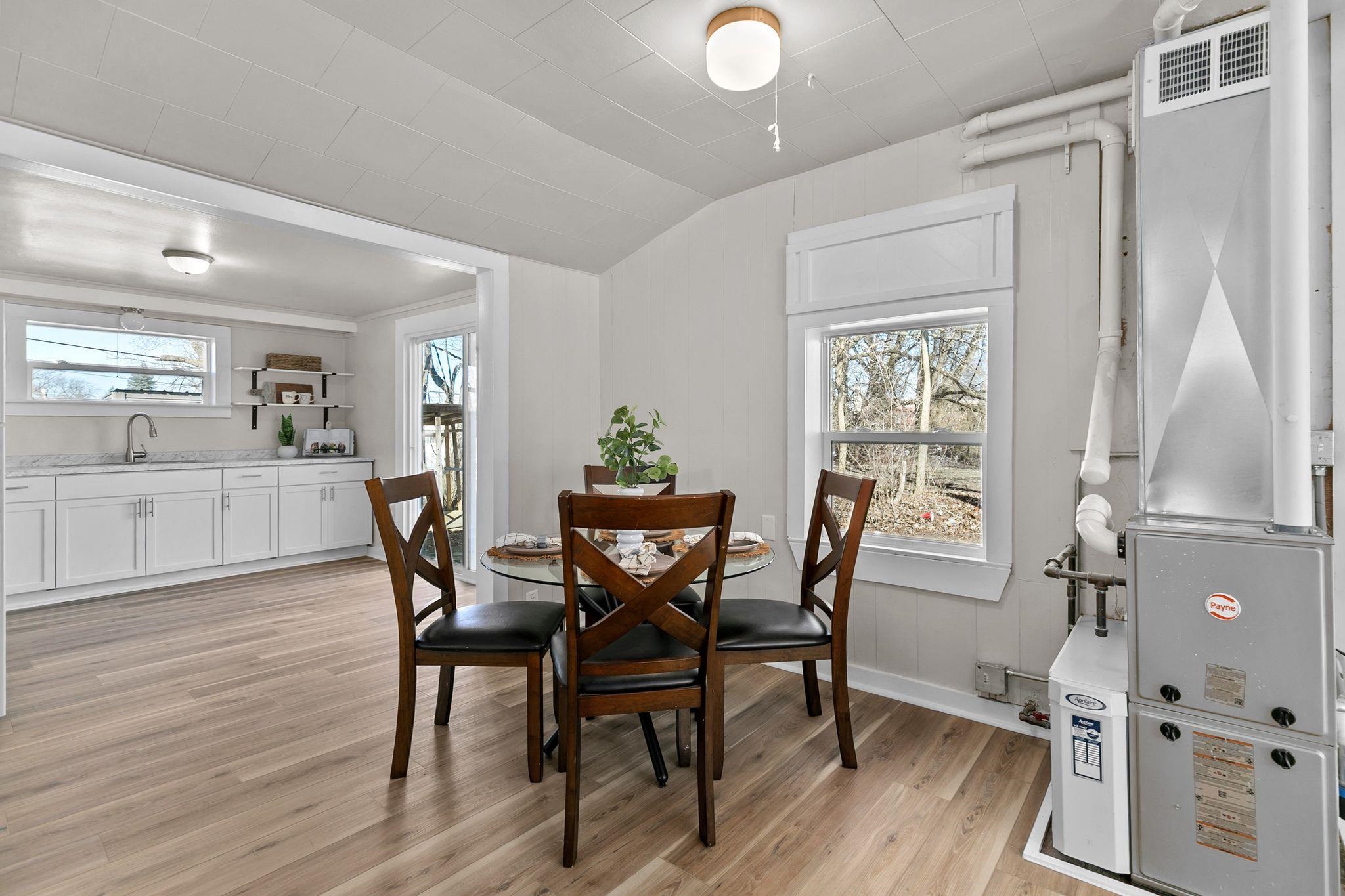 147 South Pearl Street Berlin, WI 54923 - Photo 9 of 27